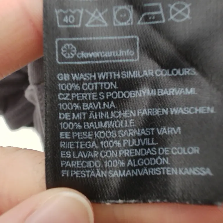 H&M Glaudinukė 68 cm close up preview