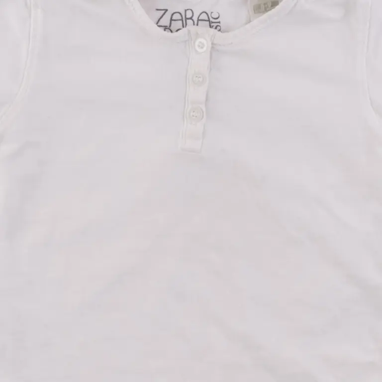 Zara T-paita 74 cm close up preview