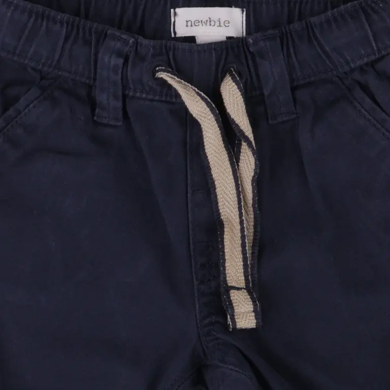 Newbie Housut 62 cm close up preview