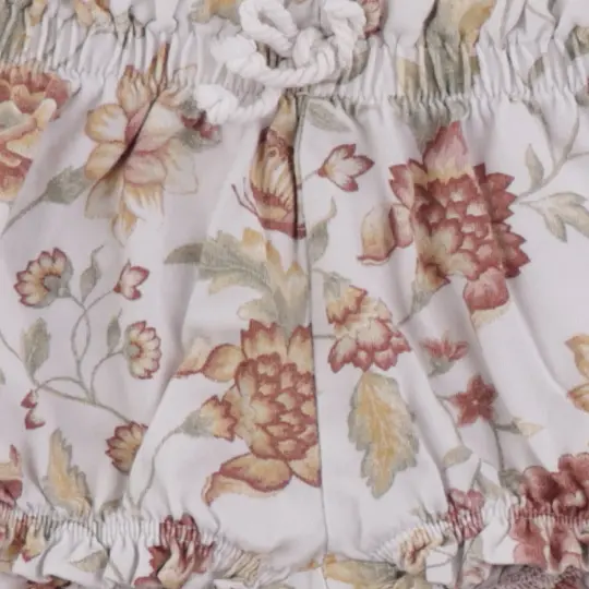 Newbie Shortsit 62 cm close up preview