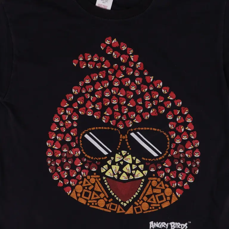 Angry Birds T-paita 128 cm close up preview
