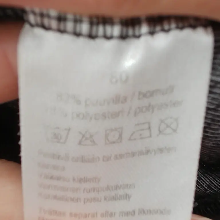 Lovely bears Collegepaita 80 cm close up preview