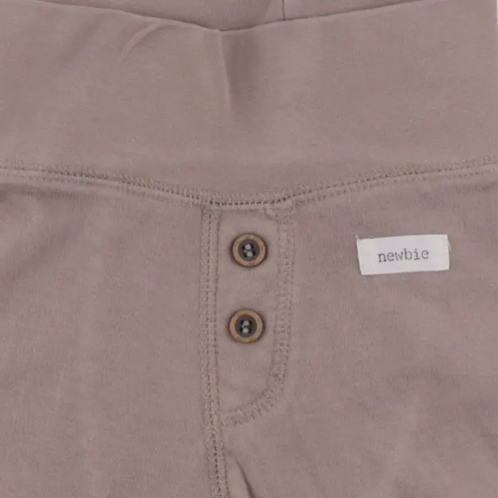 Newbie Housut 62 cm close up preview