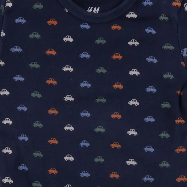 H&M Body 80 cm close up preview