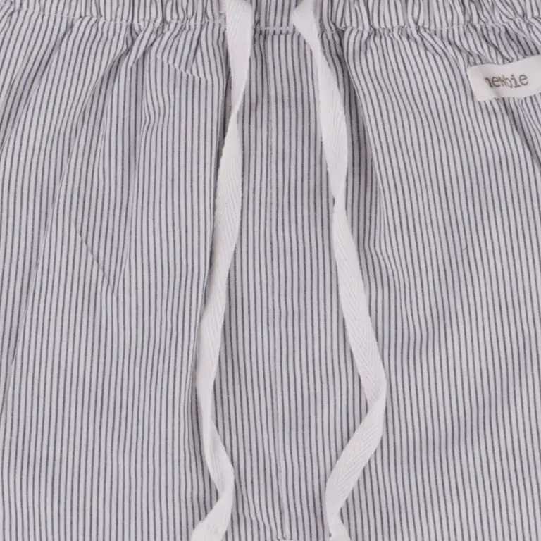 Newbie Housut 56 cm close up preview