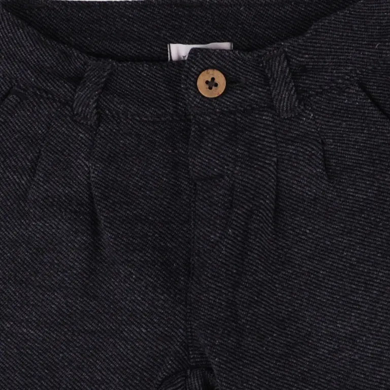 Newbie Housut 62 cm close up preview