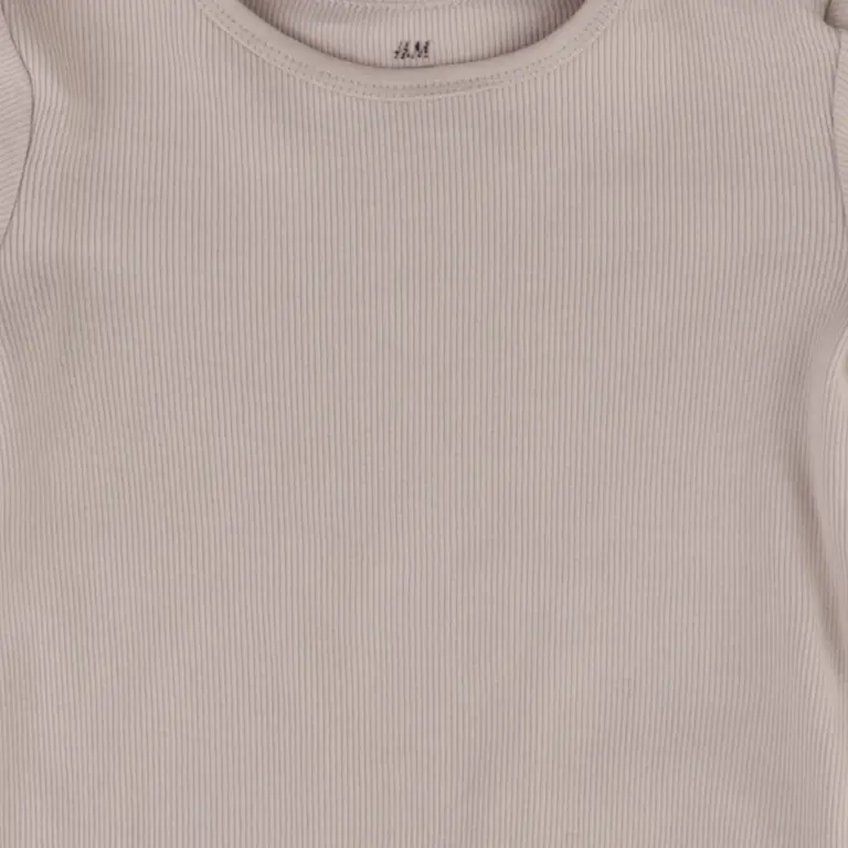 H&M Body 92 cm close up preview