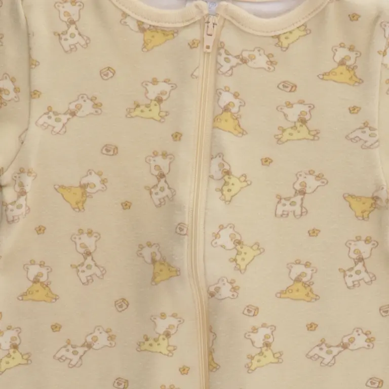 HIPO Pyjama 62 cm close up preview