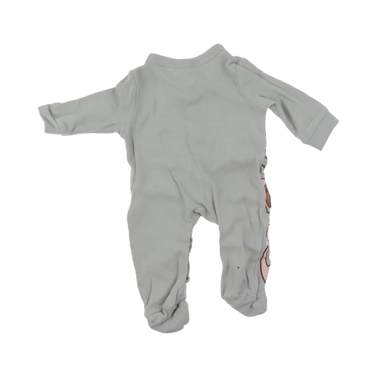 TM & (c)WBE Pižama 56 cm back preview