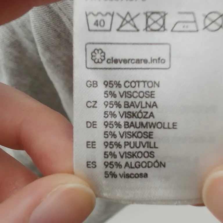 H&M Marškinėliai 110 - 116 cm close up preview