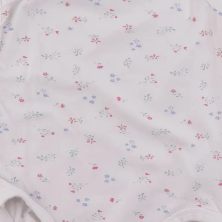 H&M Body 80 cm close up preview