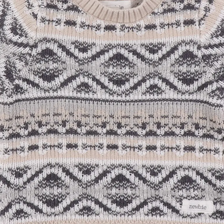 Newbie Collegepaita 68 cm close up preview