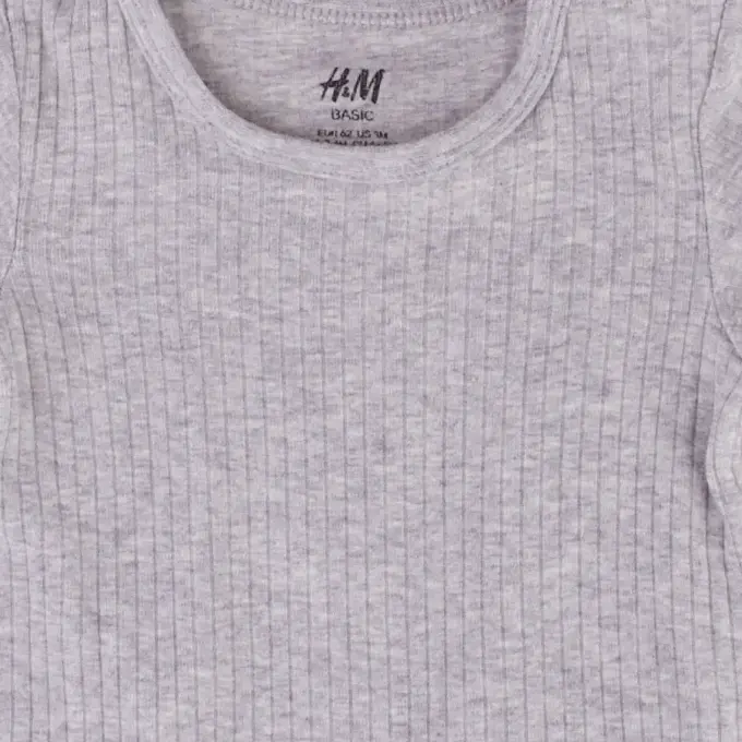 H&M Body 62 cm close up preview