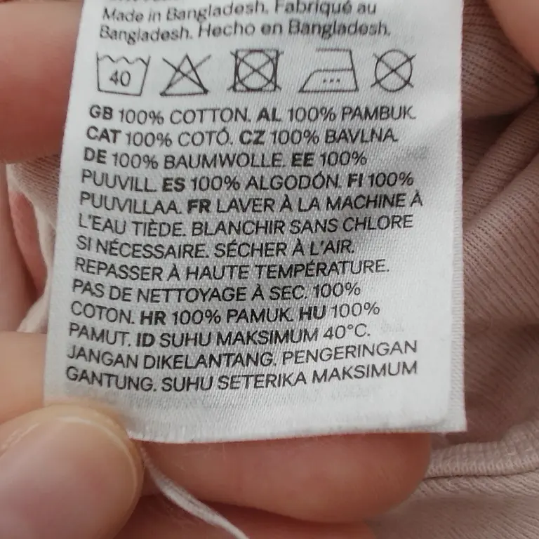 H&M Body 68 cm close up preview