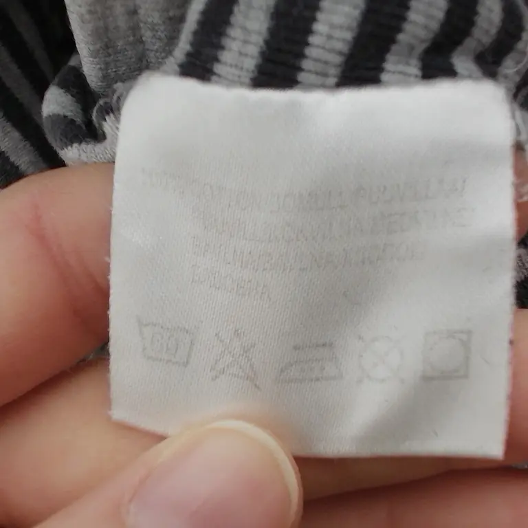 Lindex Glaudinukė 50 cm close up preview