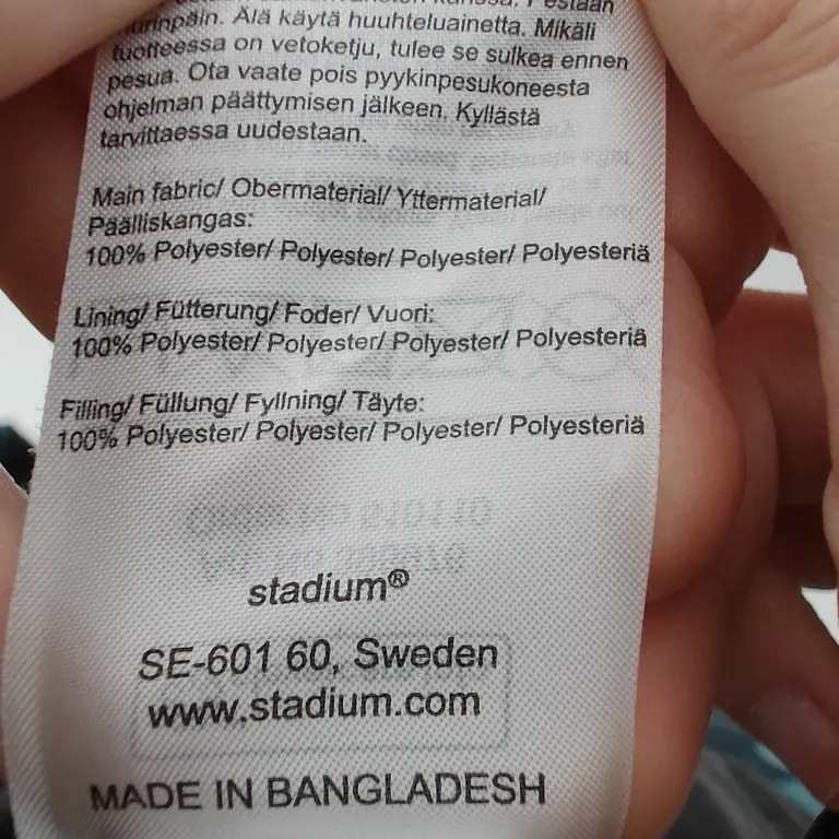 Everest Talvitakki 152 cm close up preview