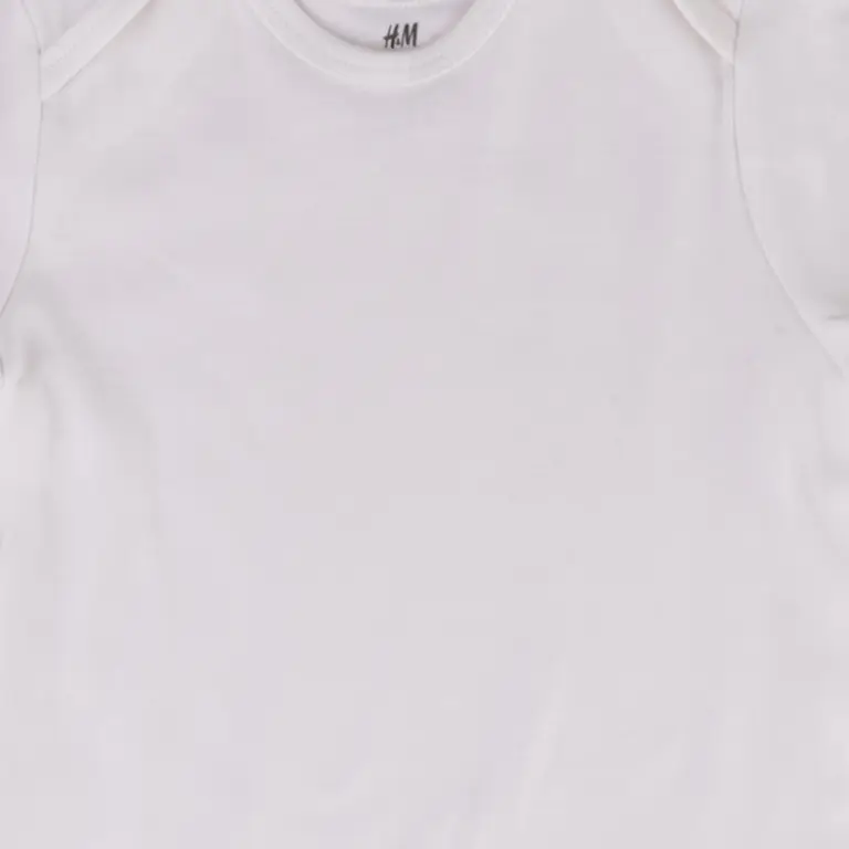 H&M Body 92 cm close up preview