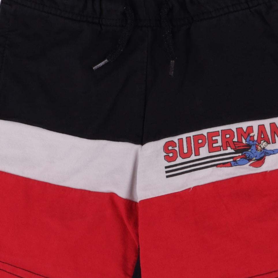 Superman Shortsit 104 cm close up